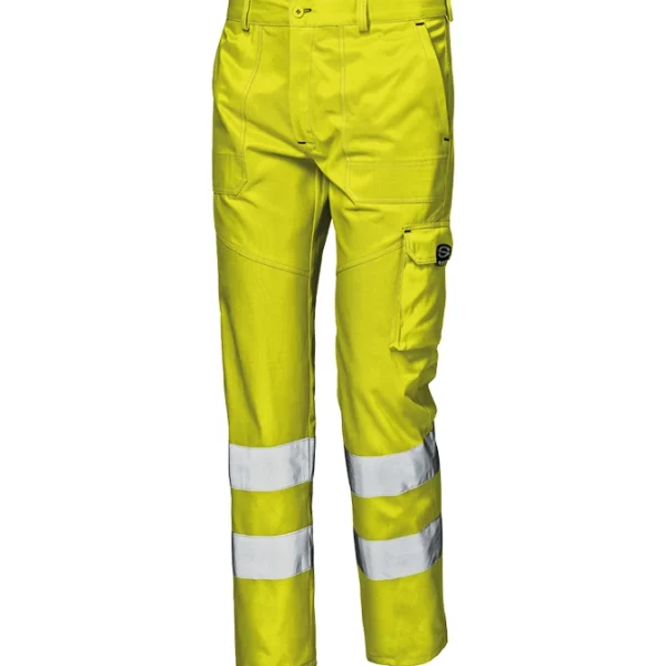 Lavoratore indossa Pantalone Mistral Giallo con strisce riflettenti per la sicurezza